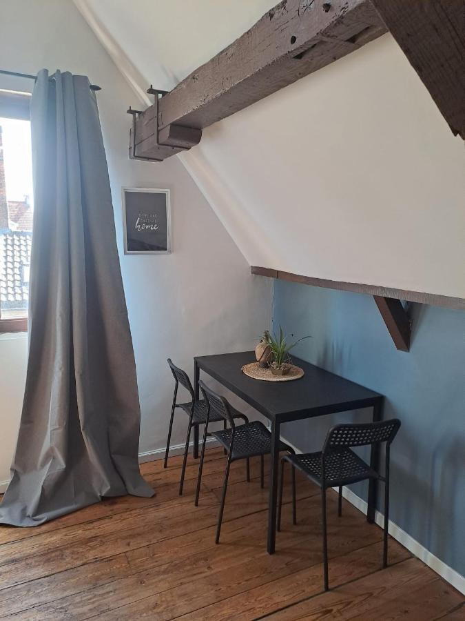 The 16Th Century Duplex In The City Center Apartment Antwerp Exterior photo